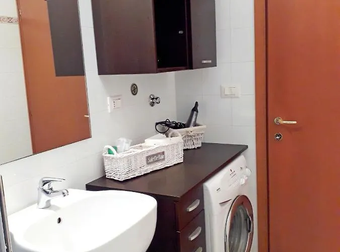 Old Center Station * Bolonia