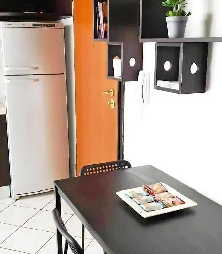 Old Center Station بولونيا